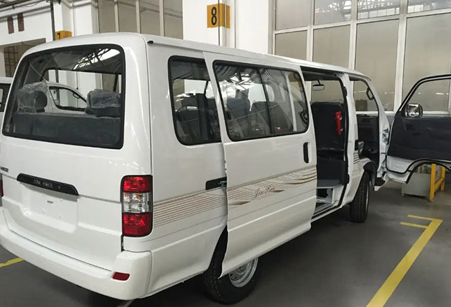 14 Seats Jinbei Haise Minivan