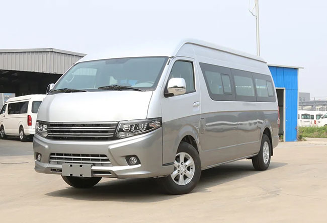 Toyota Hiace Commuter 18 Seater