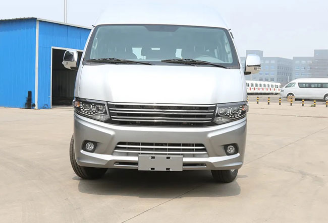 Toyota Hiace Commuter 18 Seater