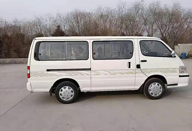 Toyota Hiace Commuter Bus