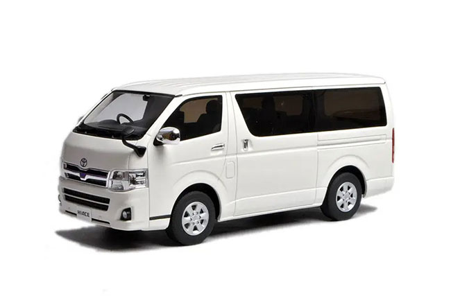 Toyota Hiace Minibus