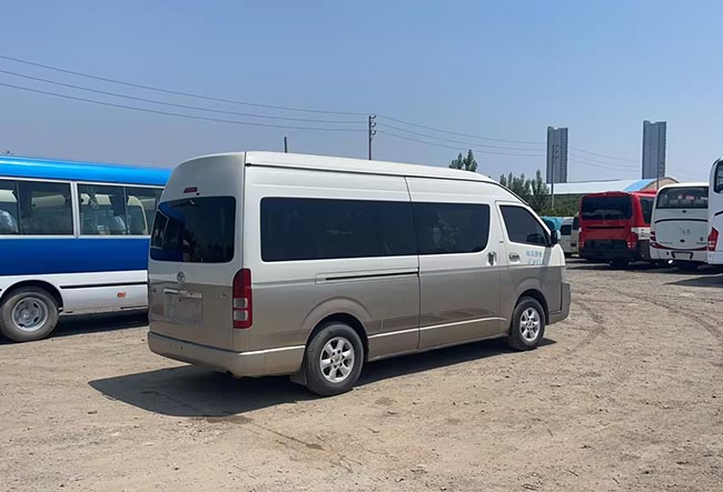 Used Toyota Hiace Commuter Minibus