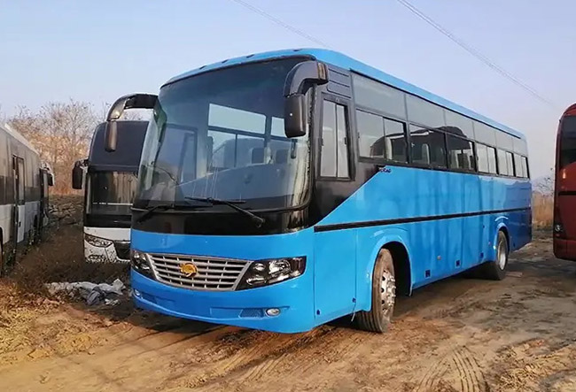 35 Seater Dongfeng Luxury Bus