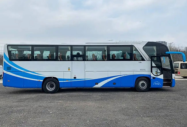 Yutong 6122 bus