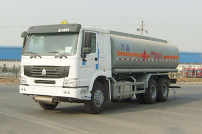 21.5m3 Oil tanker trcuk with HOWO chassis