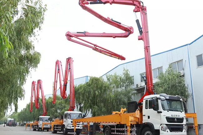 37m HOWO chassis concrete pump truck