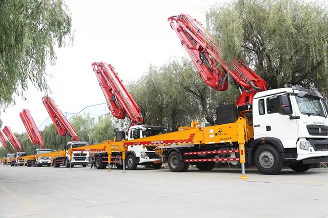 37m HOWO chassis concrete pump truck