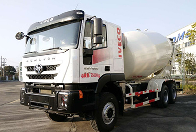 8-12m3 IVECO concrete mixer truck