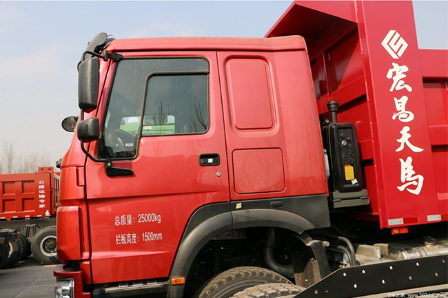 USED HOWO 6X4 dump truck